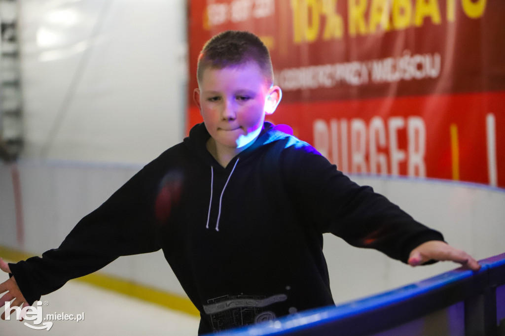 Dyskoteka na lodzie w Mielcu