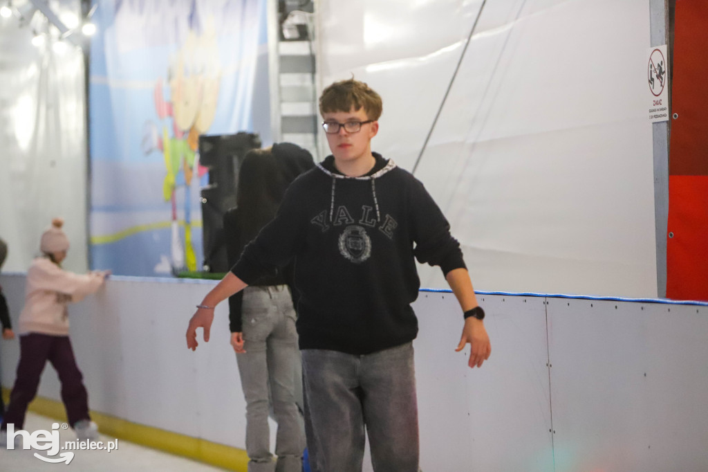 Dyskoteka na lodzie w Mielcu