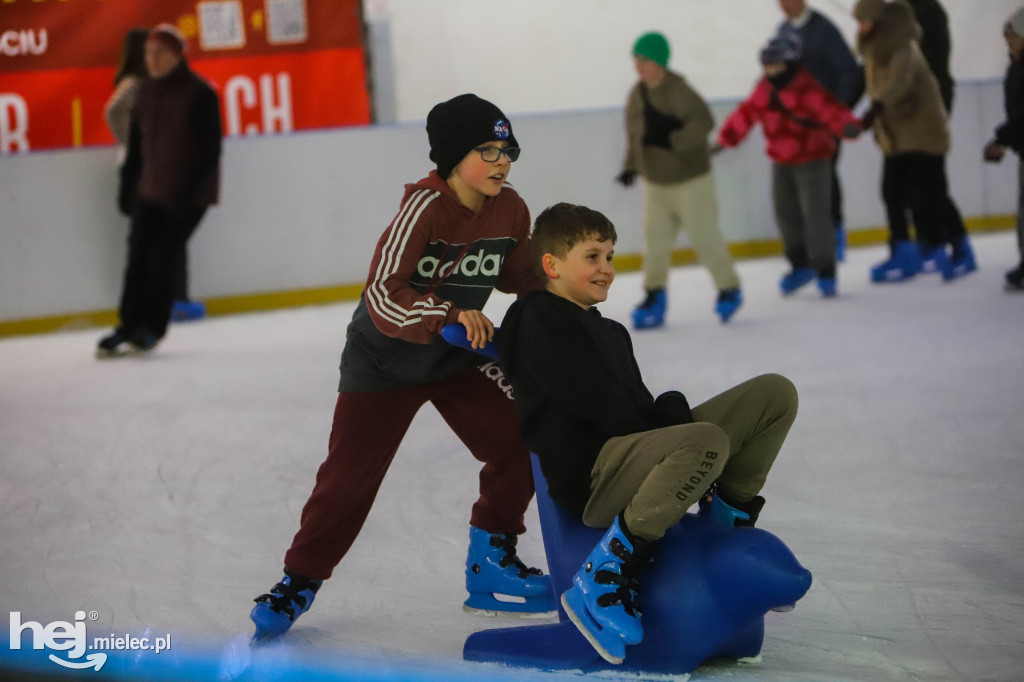 Dyskoteka na lodzie w Mielcu