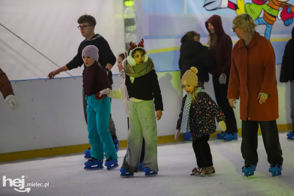 Dyskoteka na lodzie w Mielcu