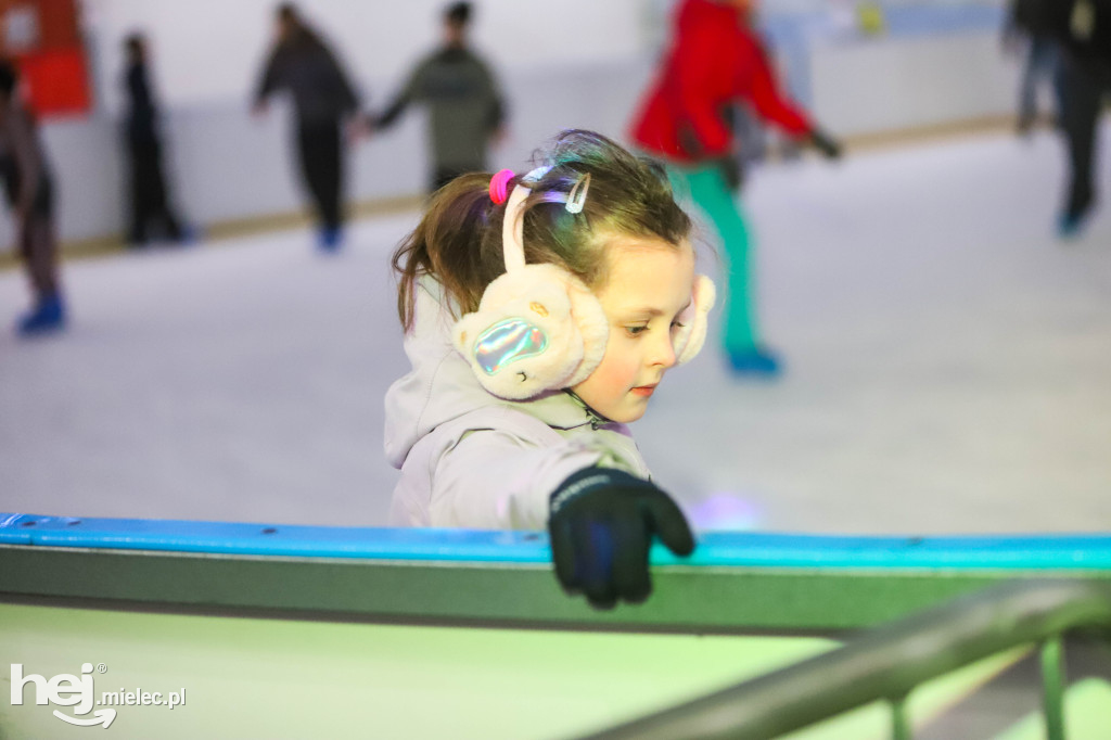 Dyskoteka na lodzie w Mielcu