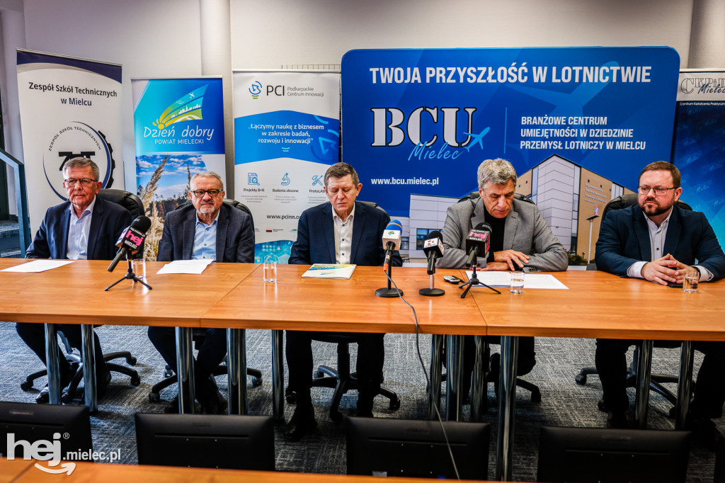 HACKCARPATHIA - ELIMINACJE POWIATOWE W MIELCU: konferencja prasowa