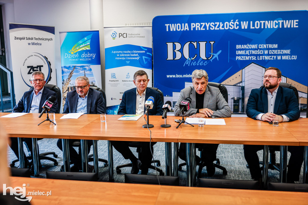 HACKCARPATHIA - ELIMINACJE POWIATOWE W MIELCU: konferencja prasowa