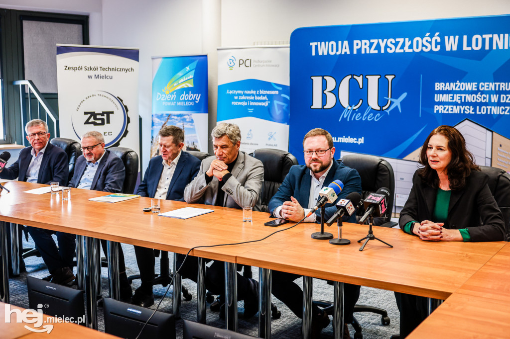 HACKCARPATHIA - ELIMINACJE POWIATOWE W MIELCU: konferencja prasowa