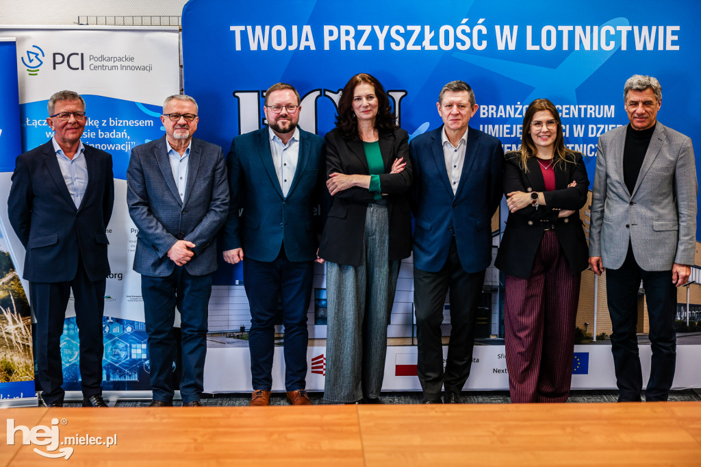 HACKCARPATHIA - ELIMINACJE POWIATOWE W MIELCU: konferencja prasowa