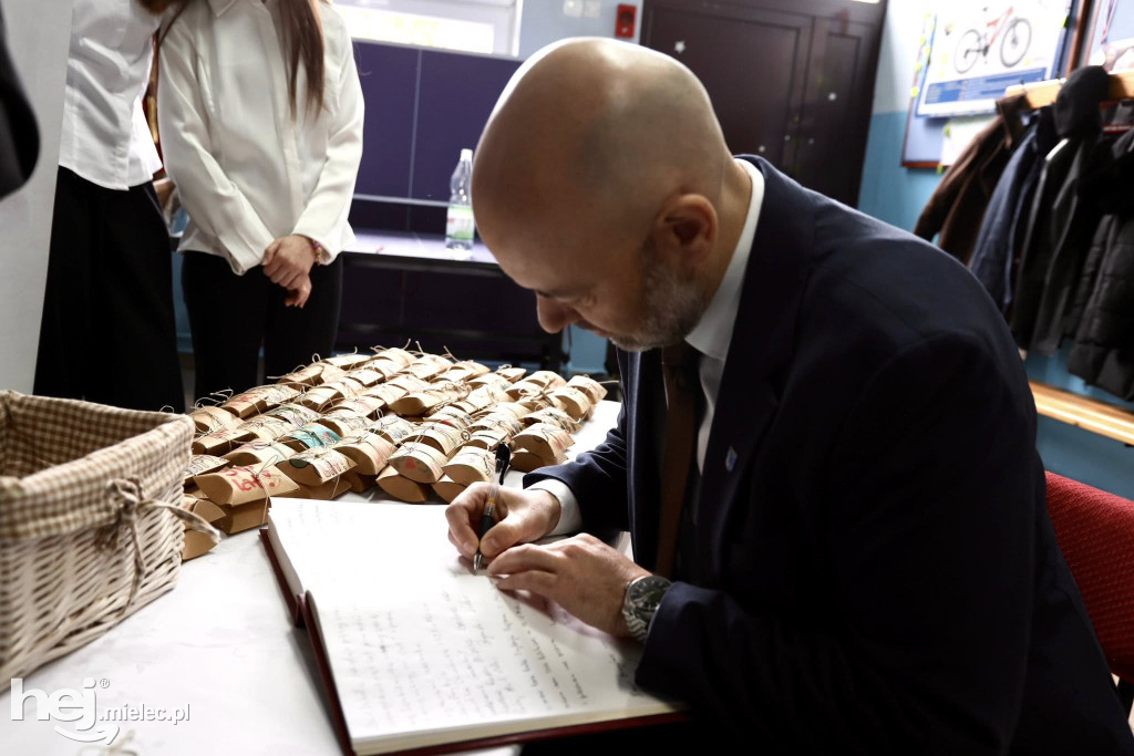 90-lecia nadania imienia SP12