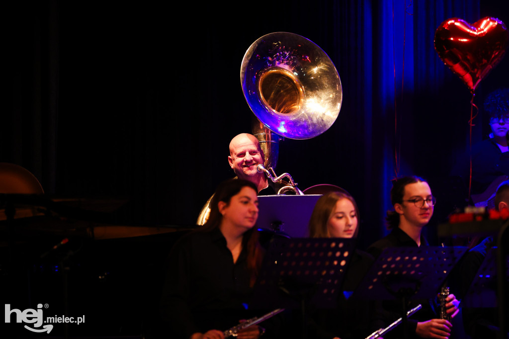 Koncert walentynkowy Mieleckiej Orkiestry Dętej