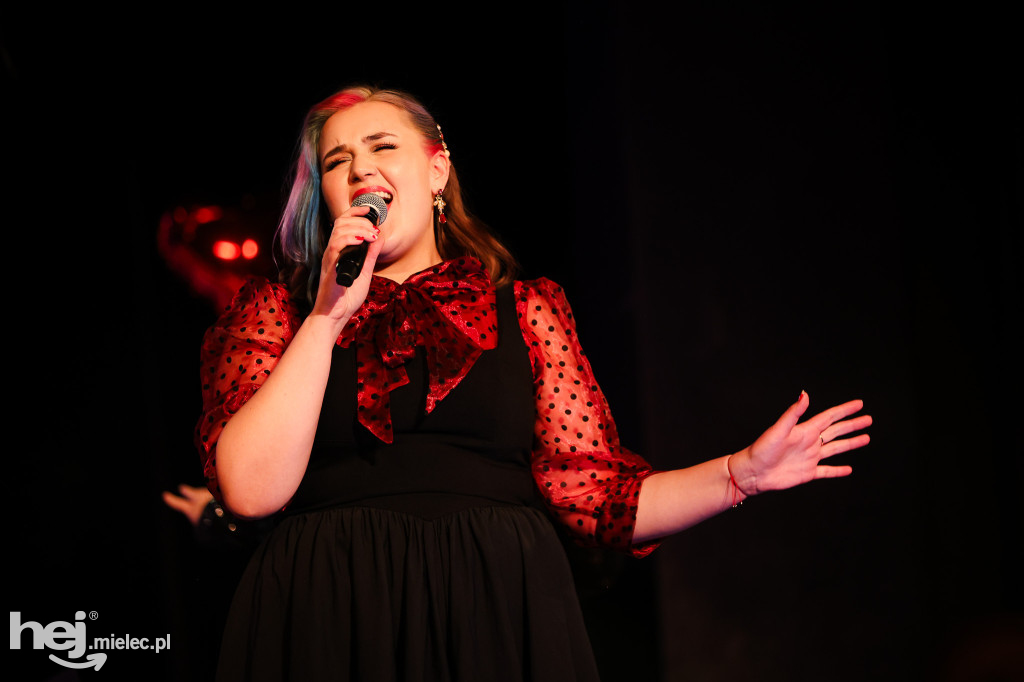 Koncert walentynkowy Mieleckiej Orkiestry Dętej