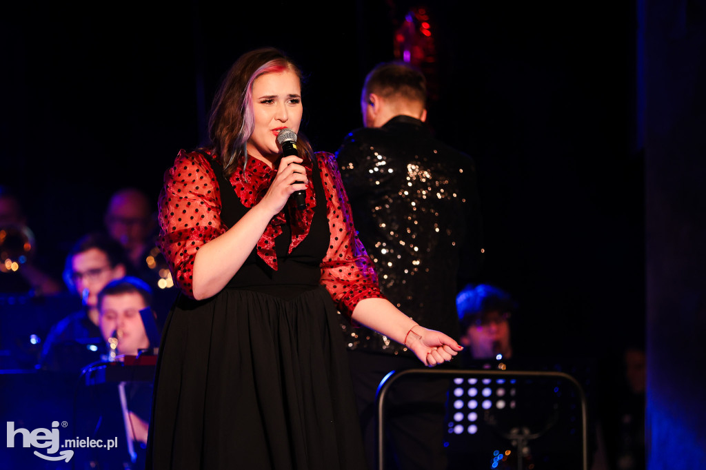 Koncert walentynkowy Mieleckiej Orkiestry Dętej