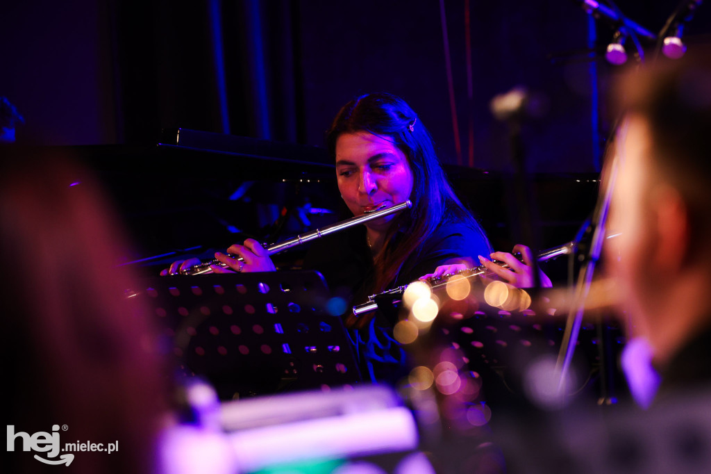 Koncert walentynkowy Mieleckiej Orkiestry Dętej