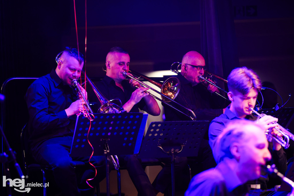Koncert walentynkowy Mieleckiej Orkiestry Dętej