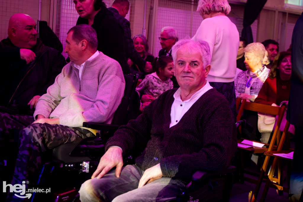 Podróże ze szkołą muzyczną w sali koncertowej I LO