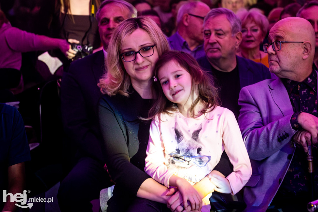 Podróże ze szkołą muzyczną w sali koncertowej I LO