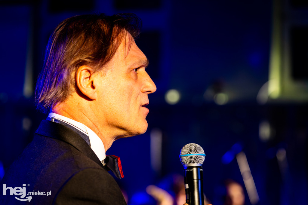 Podróże ze szkołą muzyczną w sali koncertowej I LO