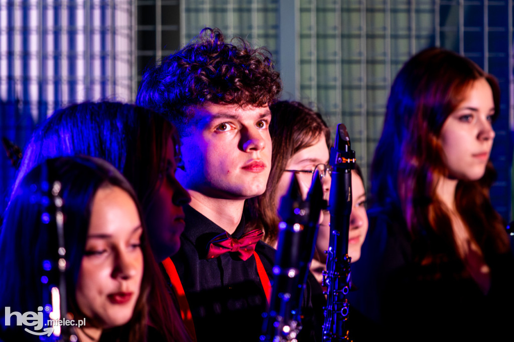 Podróże ze szkołą muzyczną w sali koncertowej I LO