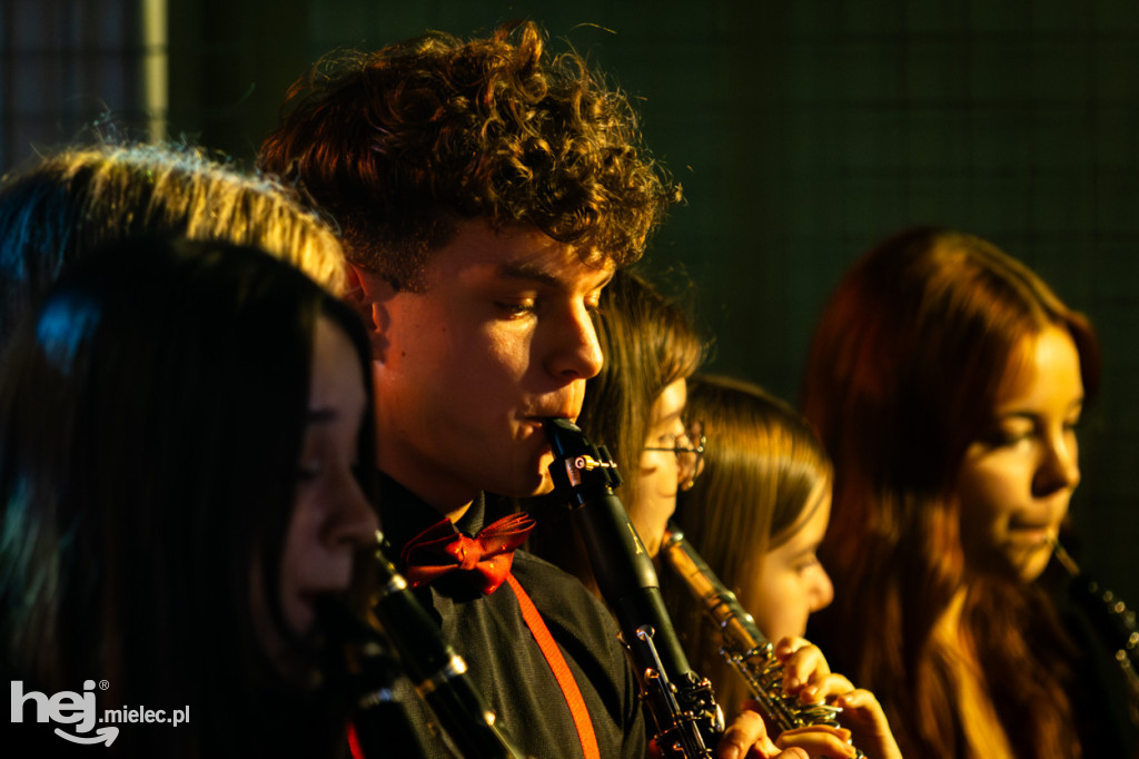 Podróże ze szkołą muzyczną w sali koncertowej I LO