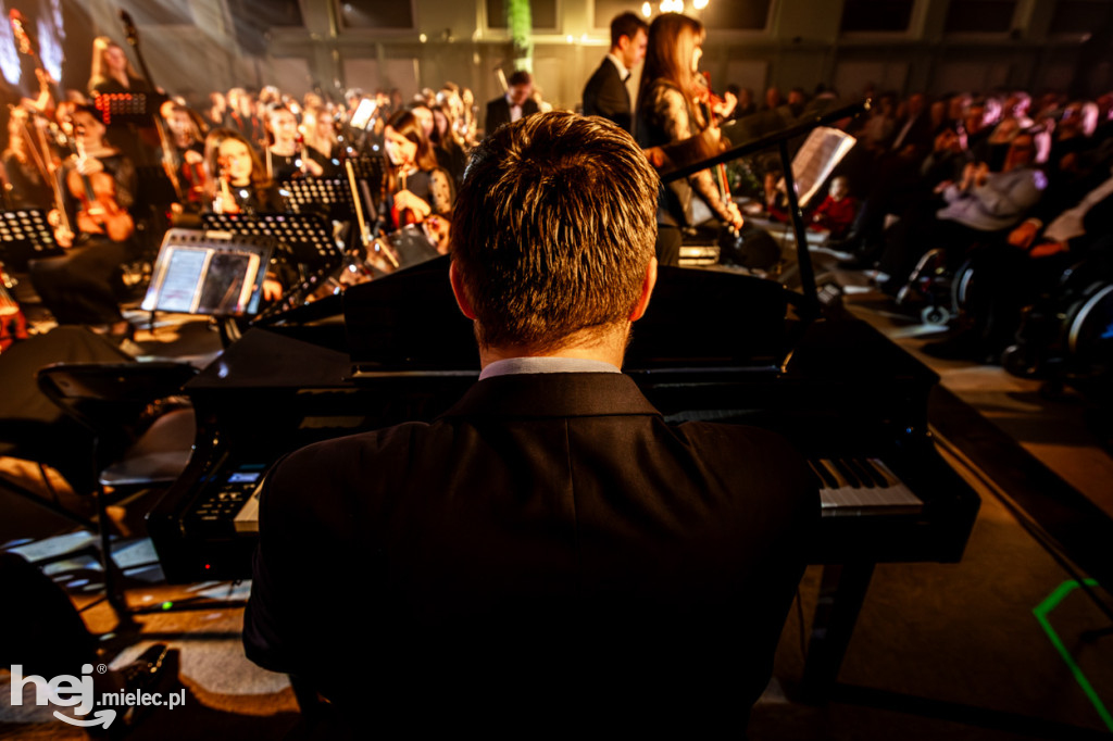 Podróże ze szkołą muzyczną w sali koncertowej I LO