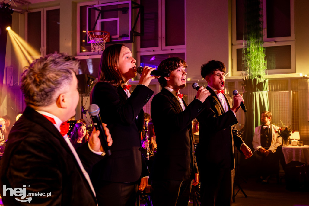 Podróże ze szkołą muzyczną w sali koncertowej I LO