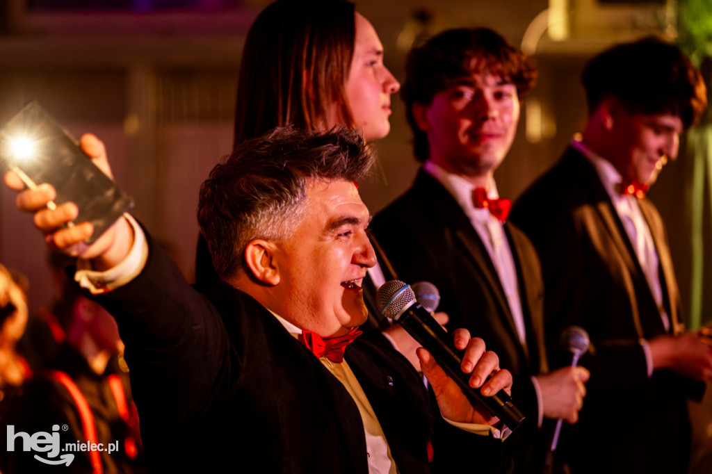 Podróże ze szkołą muzyczną w sali koncertowej I LO