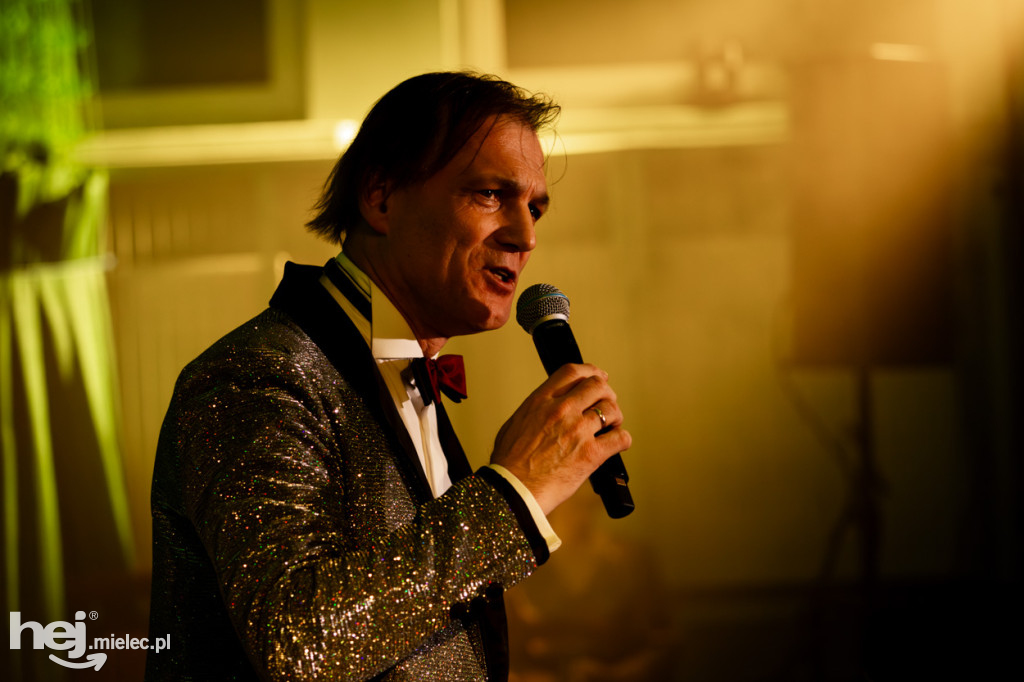 Podróże ze szkołą muzyczną w sali koncertowej I LO