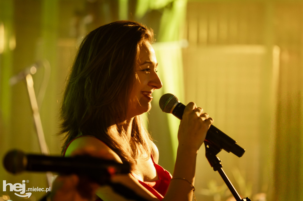 Podróże ze szkołą muzyczną w sali koncertowej I LO