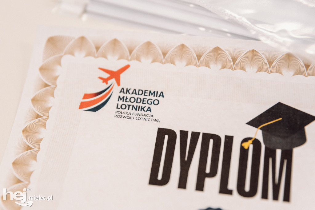 Lotnicza przygoda na półkoloniach MOSiR