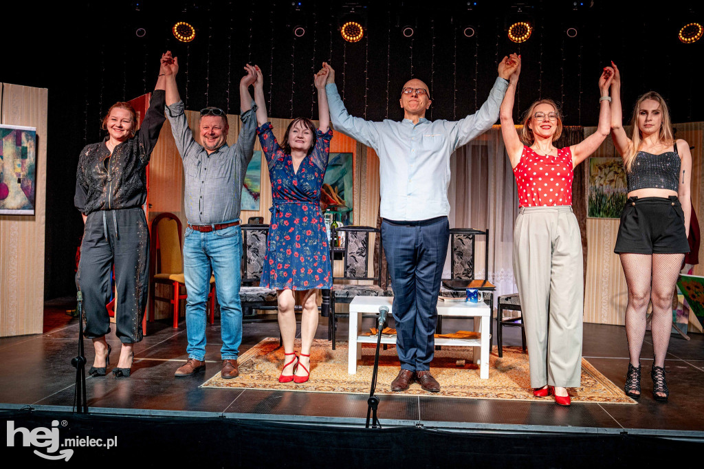 „Ogłoszenie, czyli jajka w pomidorach”