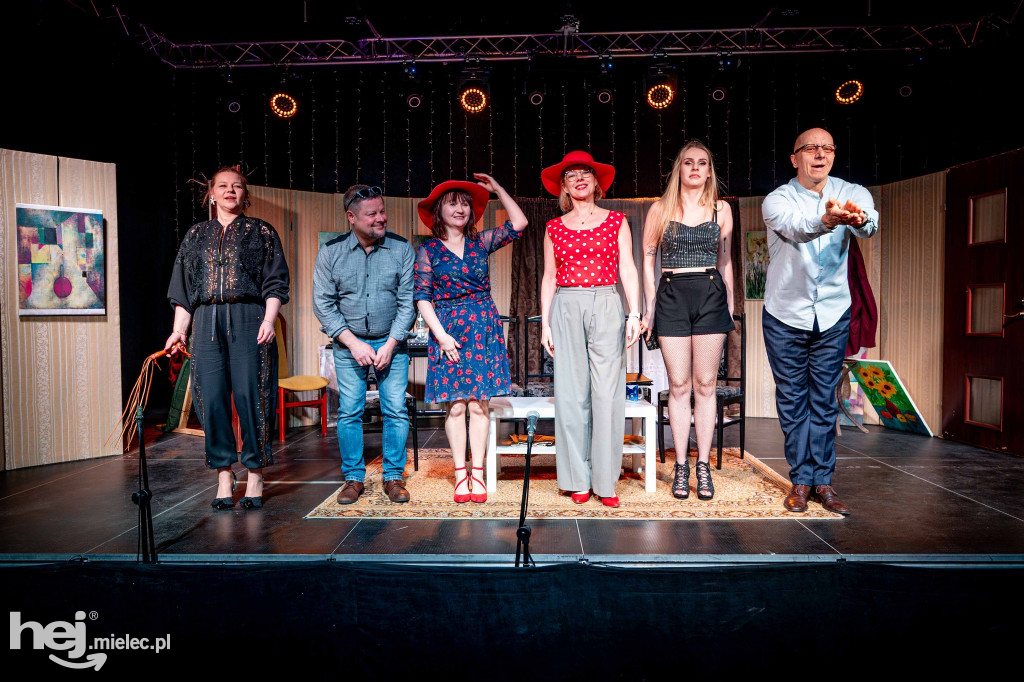 „Ogłoszenie, czyli jajka w pomidorach”