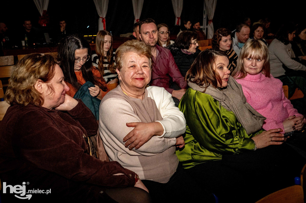 „Ogłoszenie, czyli jajka w pomidorach”