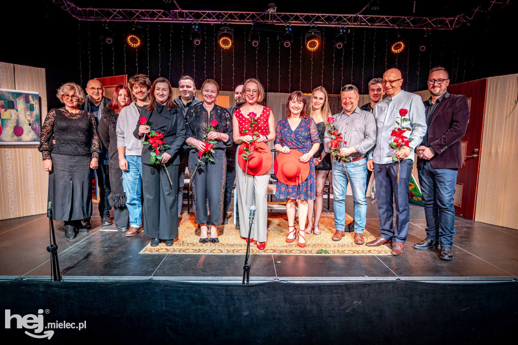 „Ogłoszenie, czyli jajka w pomidorach”