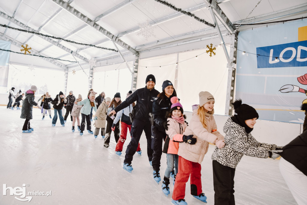 Policjanci i strażacy z wizytą na półkoloniach MOSiR