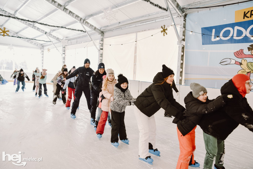 Policjanci i strażacy z wizytą na półkoloniach MOSiR