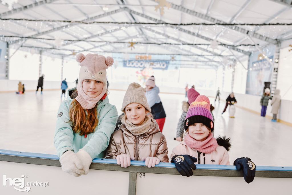 Policjanci i strażacy z wizytą na półkoloniach MOSiR