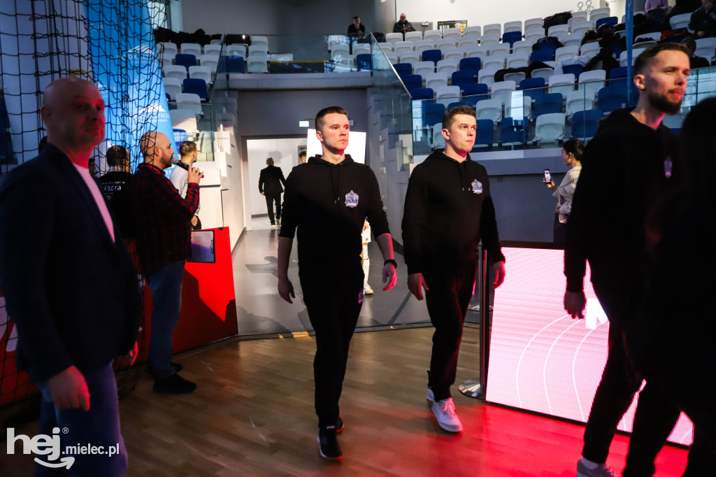 Uroczyste otwarcie Młodzieżowych Mistrzostw Polski U-19 w futsalu w Mielcu