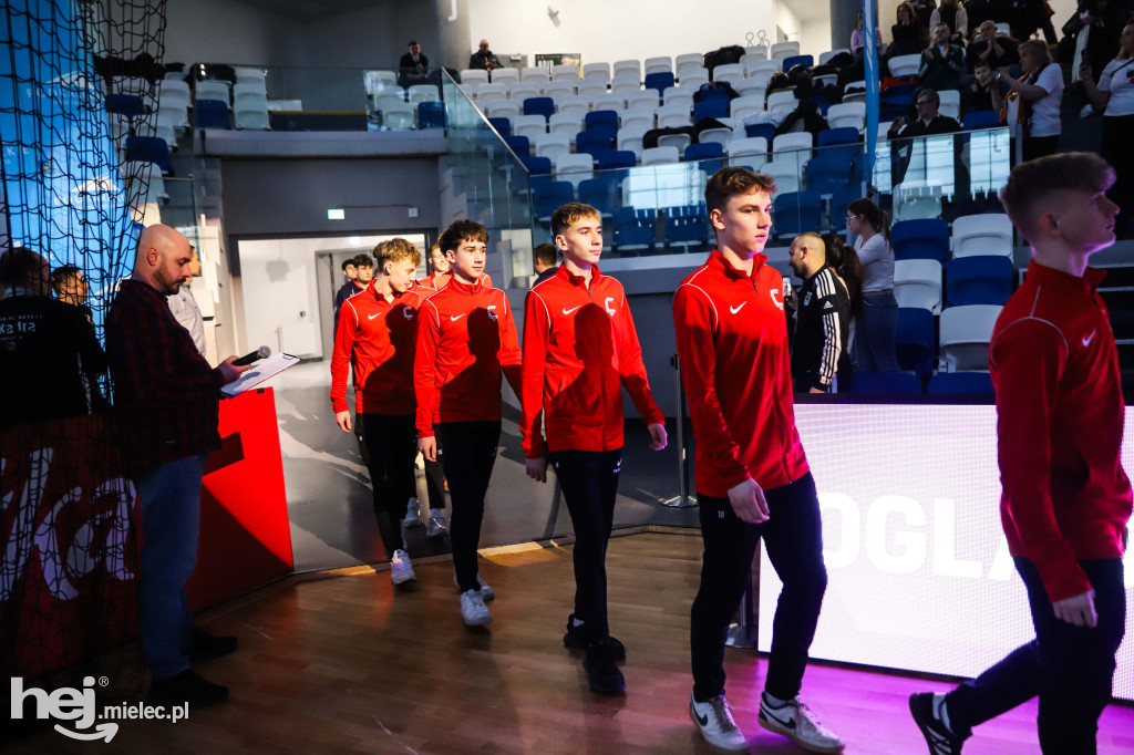 Uroczyste otwarcie Młodzieżowych Mistrzostw Polski U-19 w futsalu w Mielcu