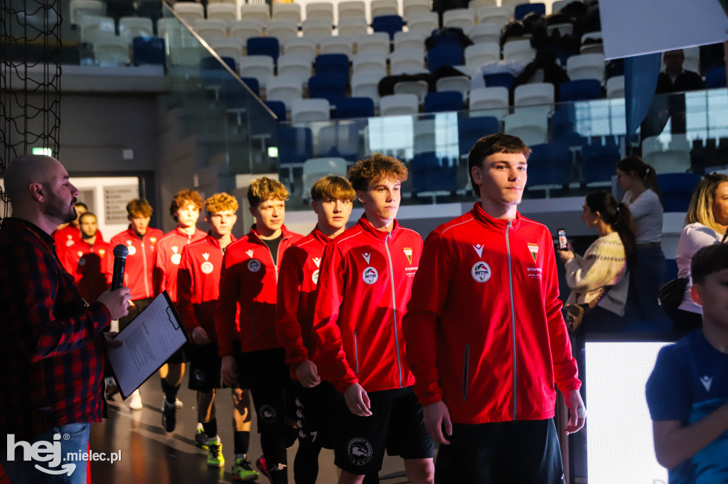 Uroczyste otwarcie Młodzieżowych Mistrzostw Polski U-19 w futsalu w Mielcu