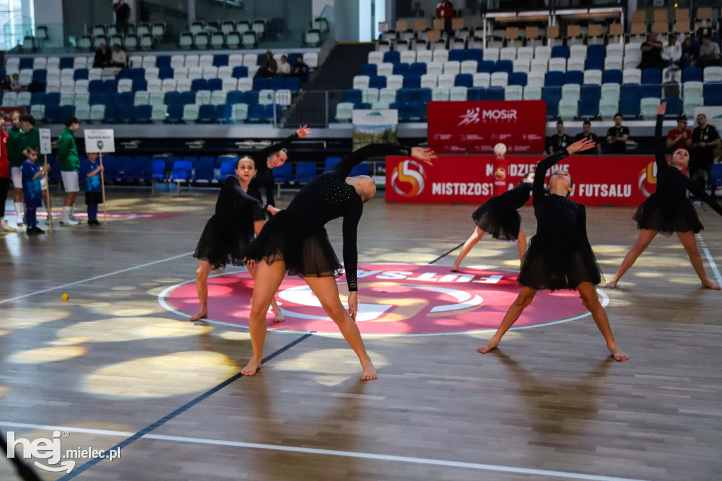 Uroczyste otwarcie Młodzieżowych Mistrzostw Polski U-19 w futsalu w Mielcu