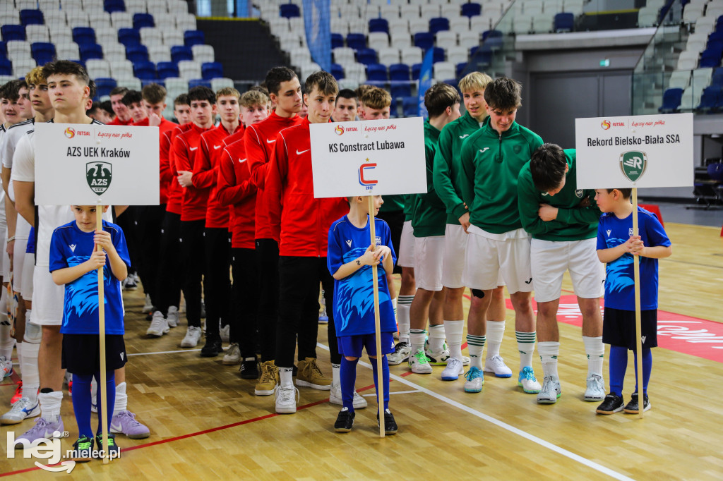 Uroczyste otwarcie Młodzieżowych Mistrzostw Polski U-19 w futsalu w Mielcu