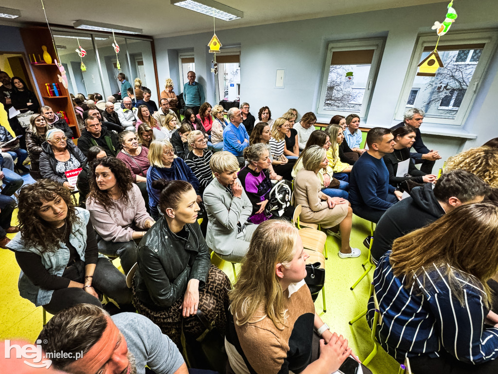 DYSKUSJA O WYGASZENIU PRZEDSZKOLA NUMER 12