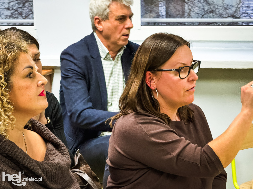 DYSKUSJA O WYGASZENIU PRZEDSZKOLA NUMER 12