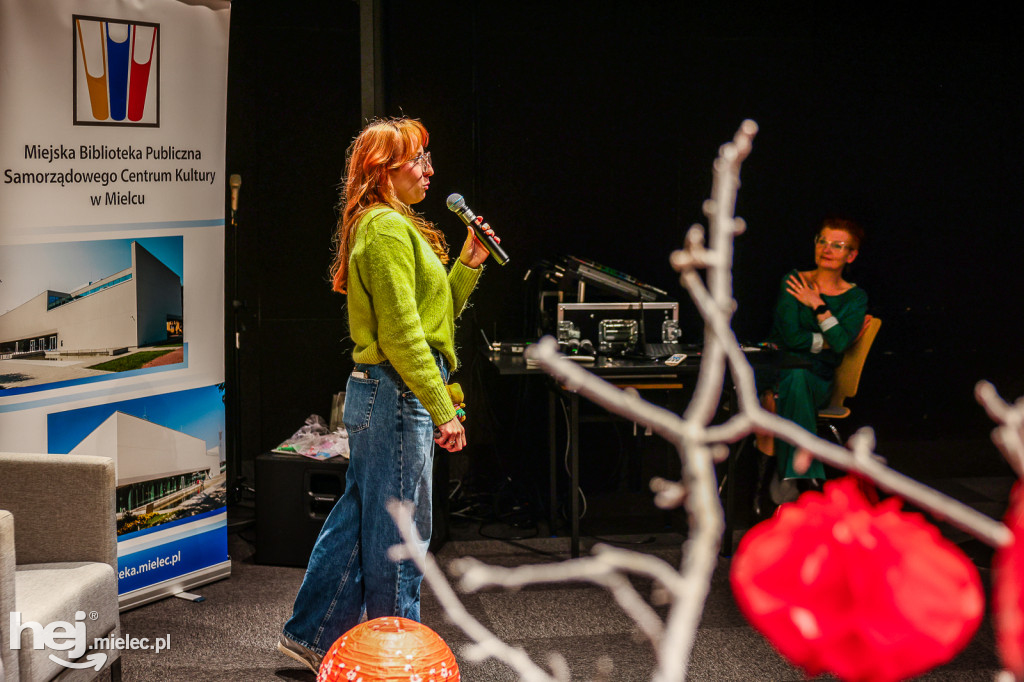 Spotkanie z Marceliną Sieroń w mieleckiej bibliotece