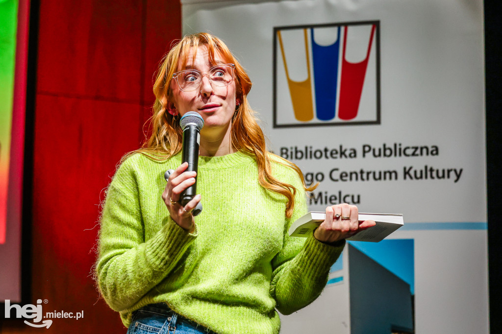 Spotkanie z Marceliną Sieroń w mieleckiej bibliotece