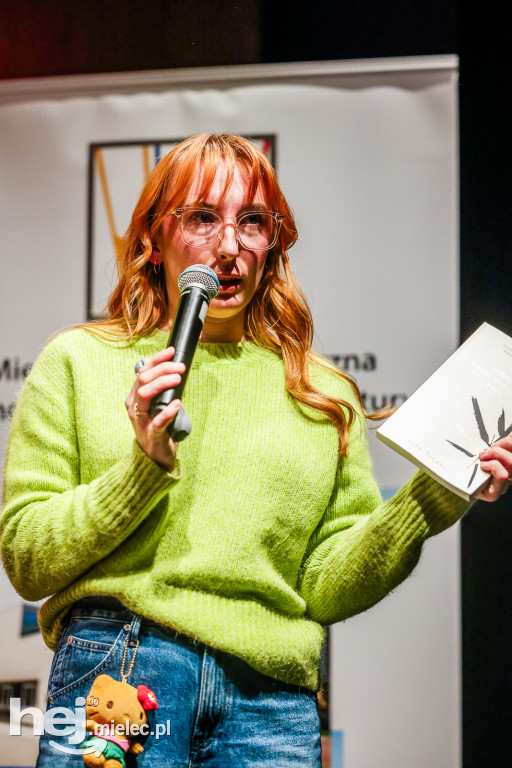 Spotkanie z Marceliną Sieroń w mieleckiej bibliotece