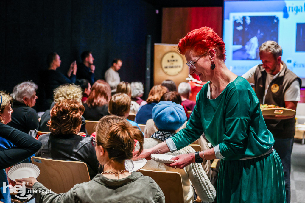 Spotkanie z Marceliną Sieroń w mieleckiej bibliotece