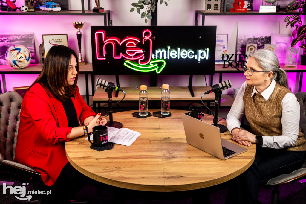 HEJ MŁODZI: Jastrzębska i Żukowska-Bąk