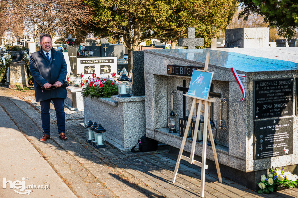 ODZNACZENIE MOGIŁY ŚP. KPT. JERZEGO DĘBICKIEGO