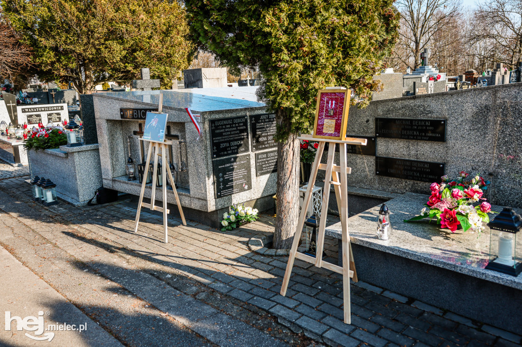 ODZNACZENIE MOGIŁY ŚP. KPT. JERZEGO DĘBICKIEGO