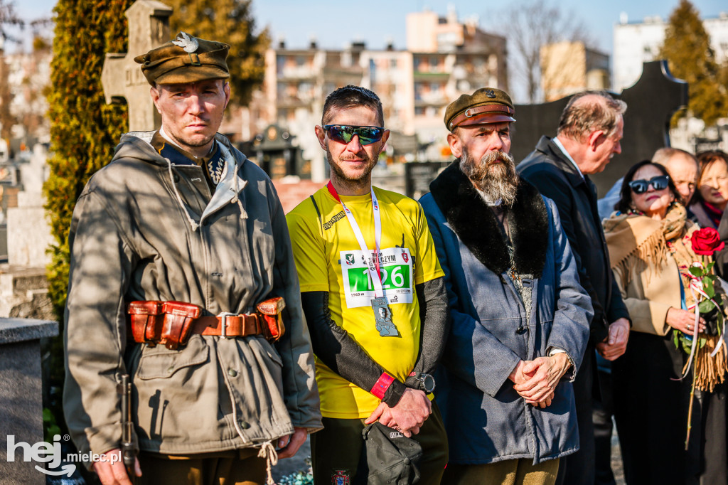ODZNACZENIE MOGIŁY ŚP. KPT. JERZEGO DĘBICKIEGO