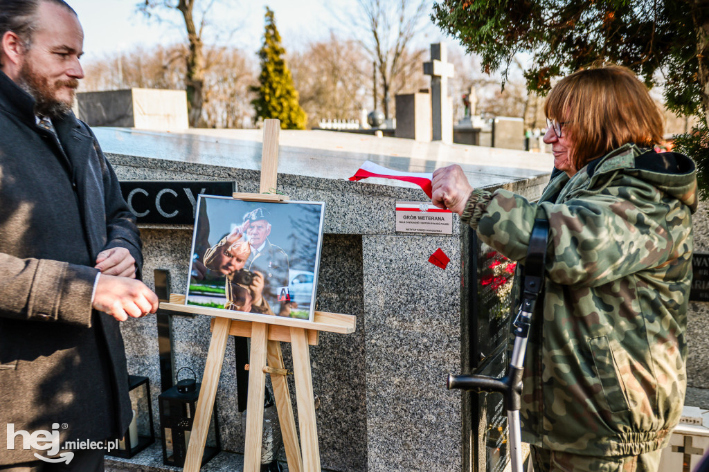 ODZNACZENIE MOGIŁY ŚP. KPT. JERZEGO DĘBICKIEGO