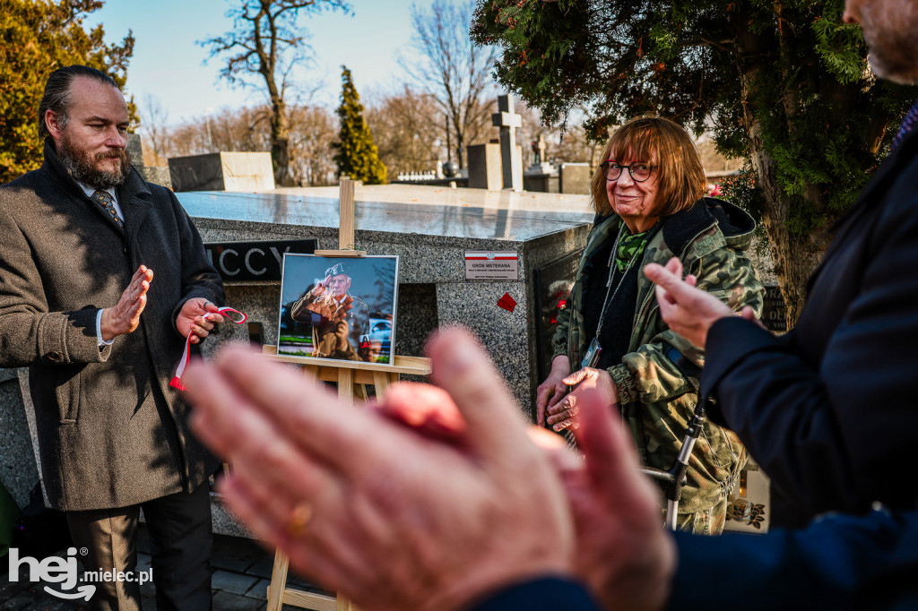 ODZNACZENIE MOGIŁY ŚP. KPT. JERZEGO DĘBICKIEGO